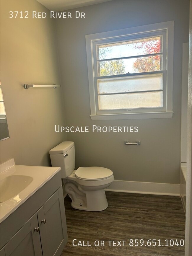 Building Photo - 3712 Red River Dr