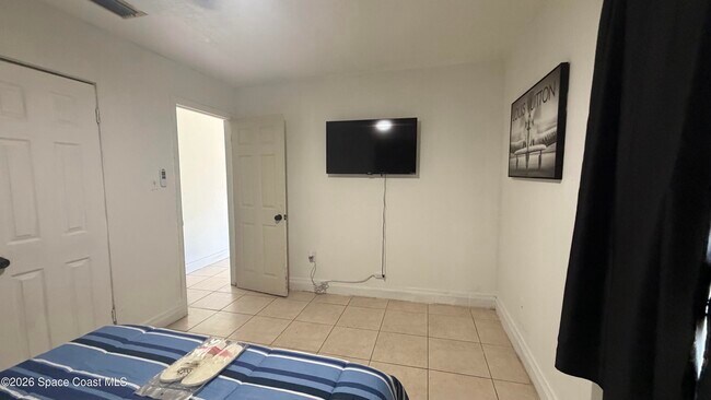 Building Photo - 2847 Colbert Cir