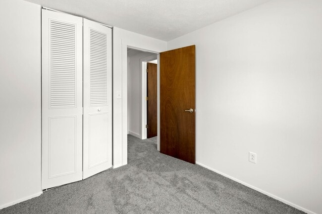 Building Photo - AVAILABLE JULY 1ST! Don't miss this STUNNING & UPDATED 3 bedroom in Baldwin!