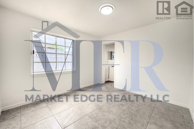 Building Photo - 4Bed/2Bath House McDowell/32nd St! NO CREDIT, NO BACKGROUND, NO RENTAL HISTORY CHECK!