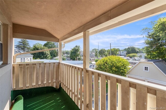 Building Photo - 26 S Bayles Ave