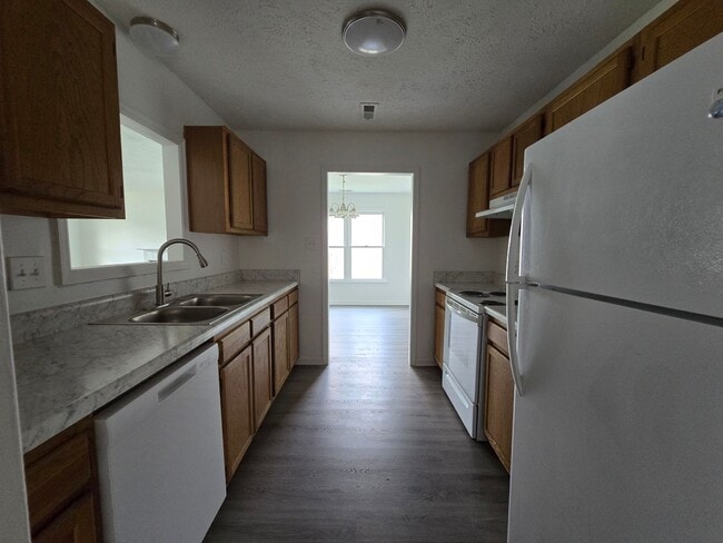 Building Photo - 1521 Kara Ct