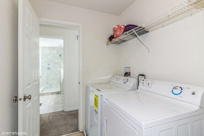 Building Photo - 4271 Liberty St