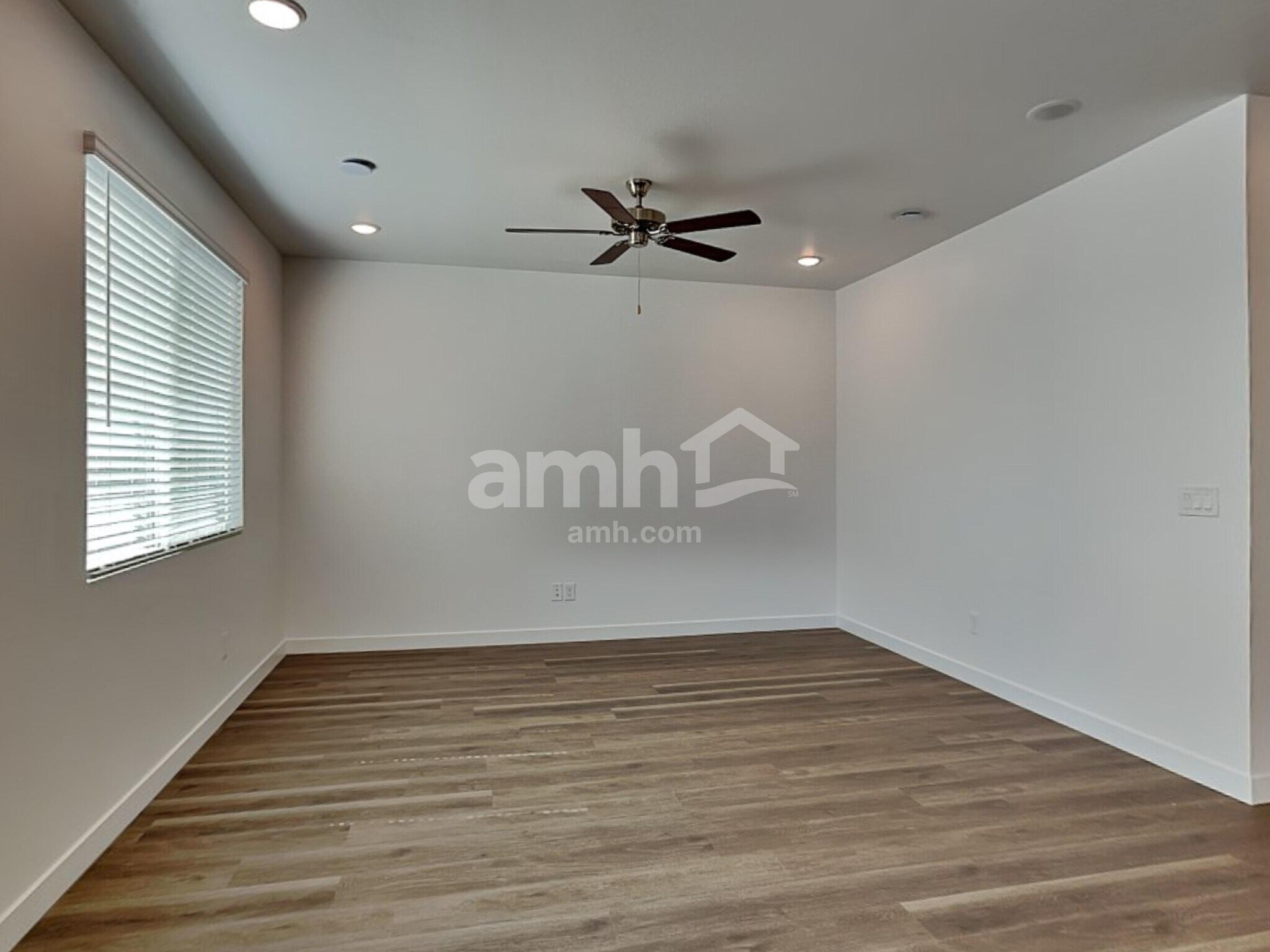 Building Photo - 12627 W Adair Dr