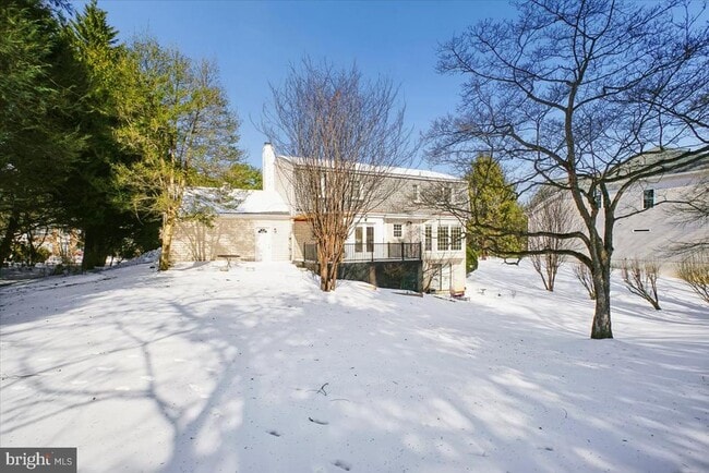 Building Photo - 1221 Forestville Dr