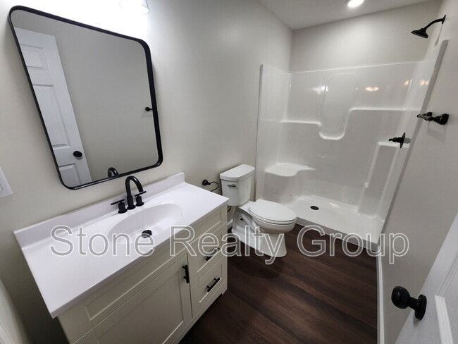 Building Photo - 2400 N 26th St