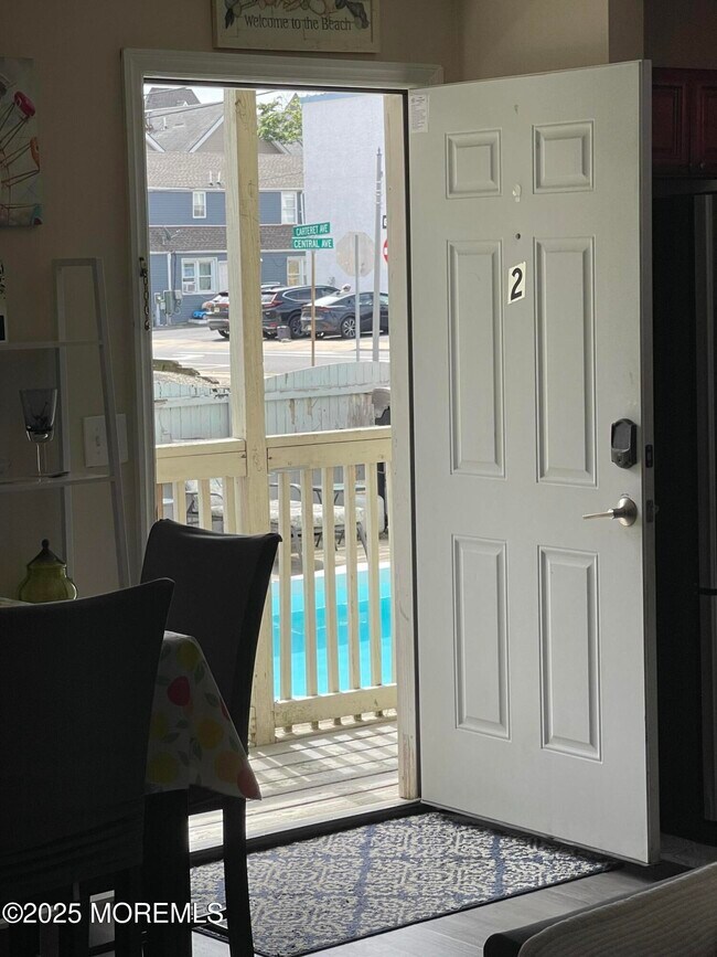 Building Photo - 202-06 Carteret Ave