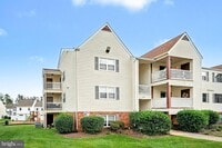 Building Photo - 102 Chesterfield Ln