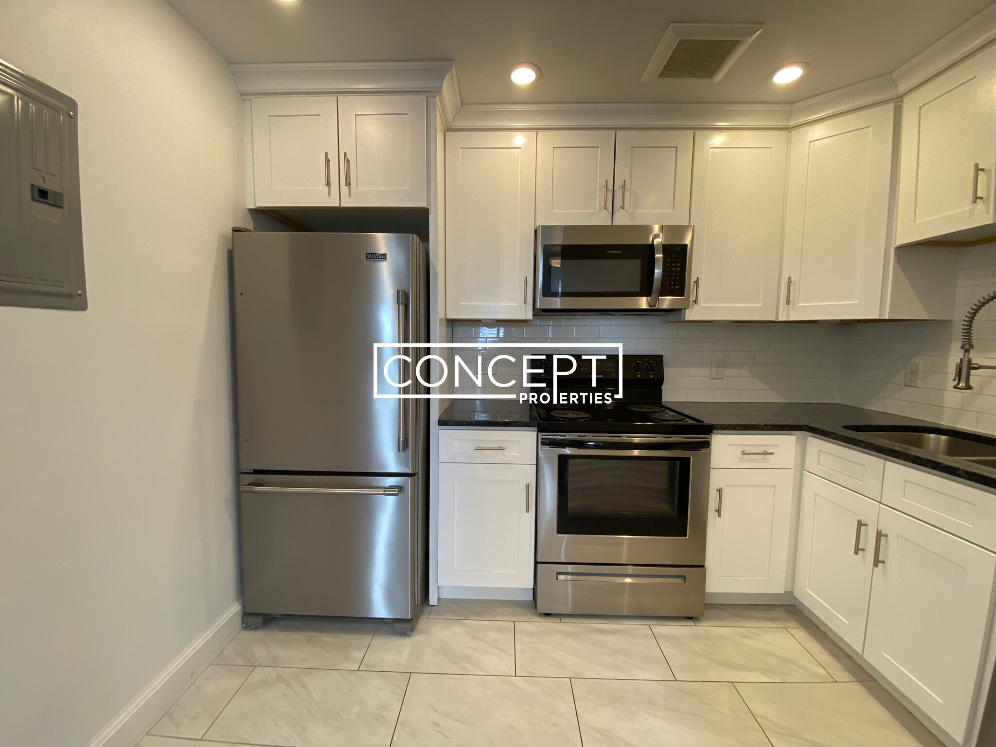 Building Photo - 310 Tappan St