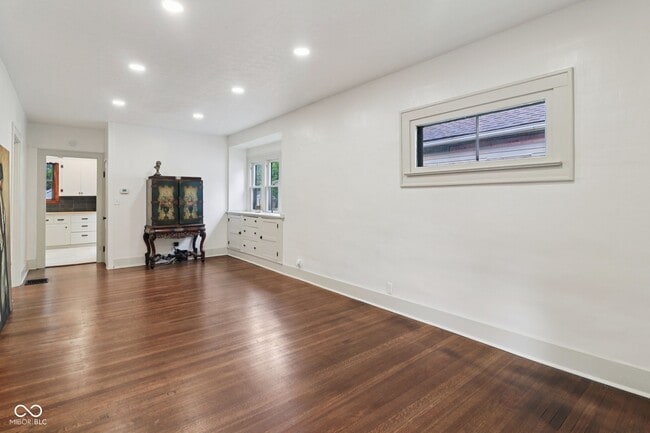 Building Photo - 615 N Grant Ave