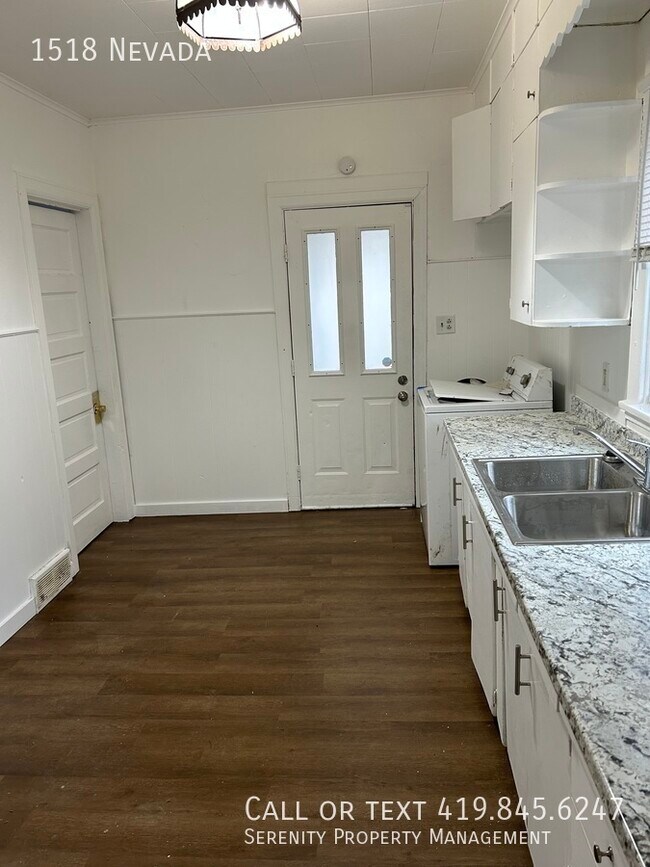 Building Photo - 1518 Nevada-