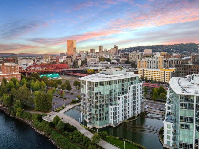 Building Photo - 1260 NW Naito Pky