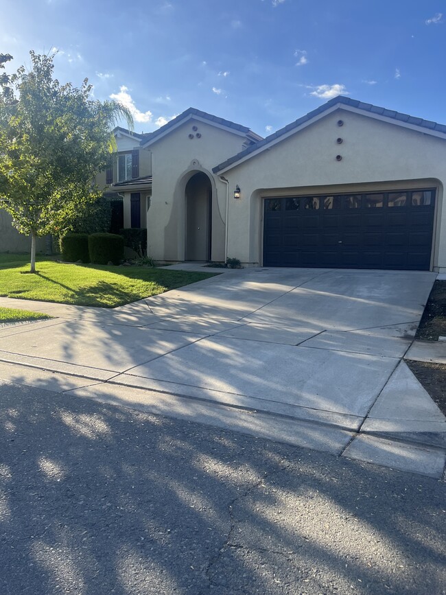 Building Photo - 3544 Kim Way