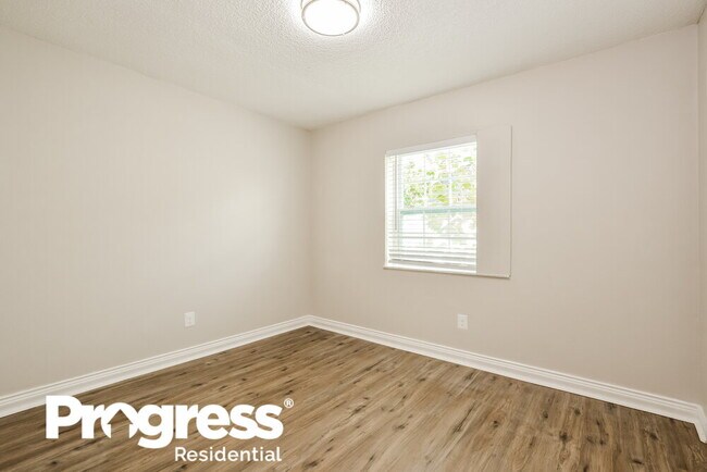 Building Photo - 13025 Phoenix Woods Ln