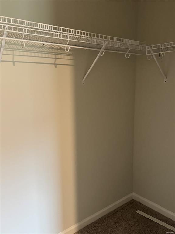 Building Photo - 424 Kohn Dr