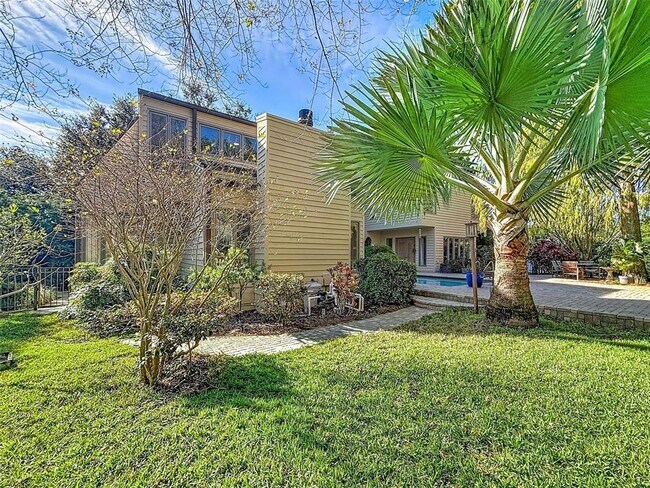 Building Photo - 1351 Willow Brk Dr