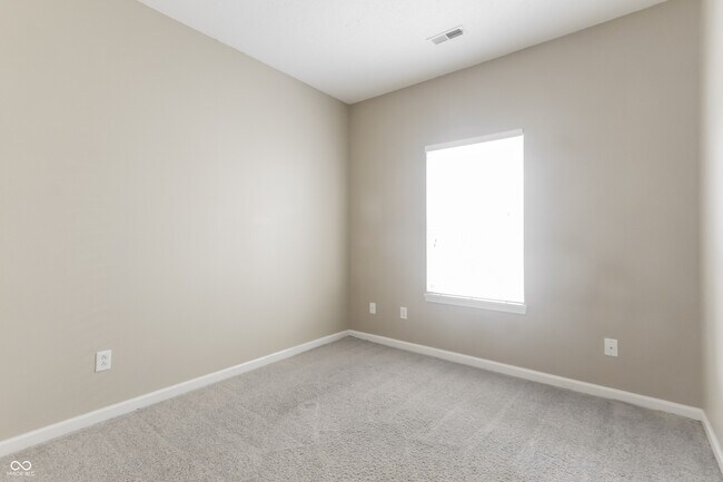 Building Photo - 8018 Ithaca Way