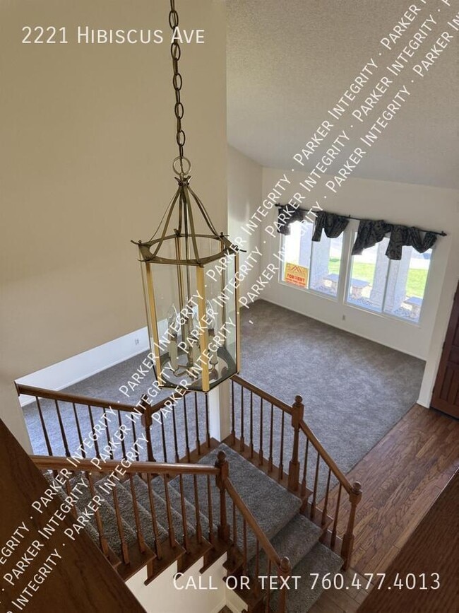 Building Photo - 2221 Hibiscus Ave