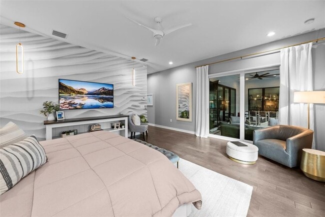 Building Photo - 3624 S Gardenia Ave