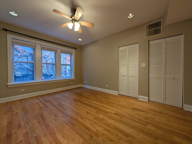 Building Photo - 6812 N Wayne Ave