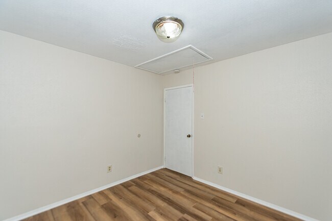 Building Photo - 1714 Magnolia St