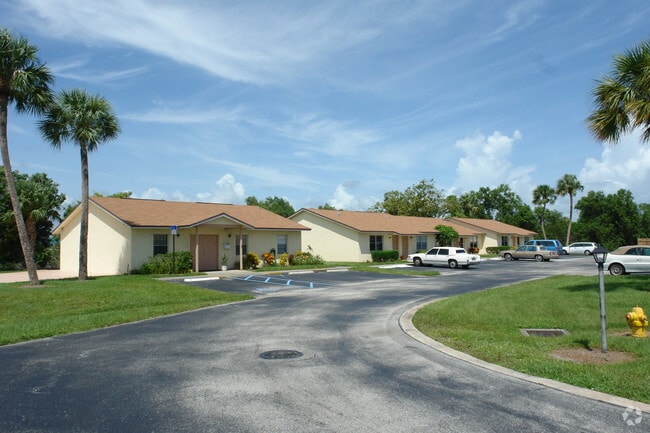 Building Photo - Seagrapes Apartments