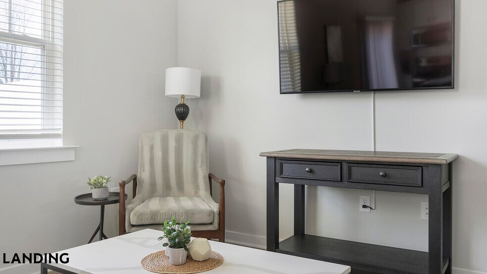 Building Photo - 1720 Rocky River Rd