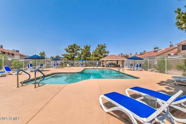 Building Photo - 3510 E Hampton Ave