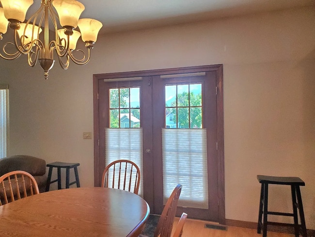 Building Photo - 3b/2.5 House for Rent