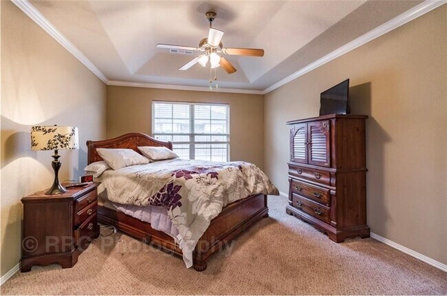 Building Photo - 6082 Cord Ave