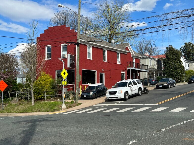 Primary Photo - 703 Hinton Ave