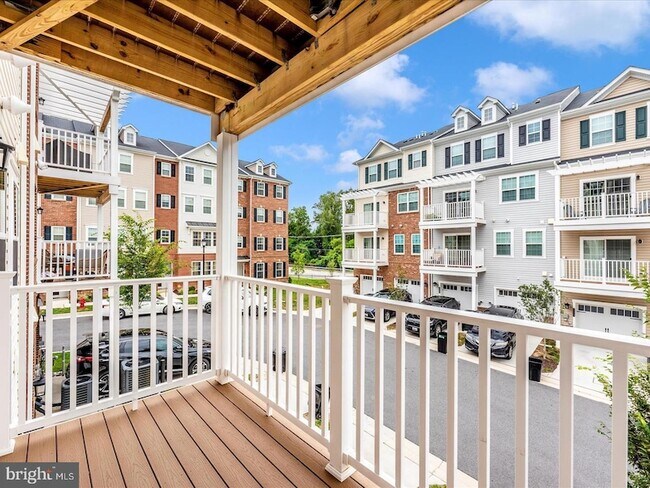 Building Photo - 9374 Seney Ln