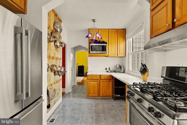 Building Photo - 7932 Orchid St NW