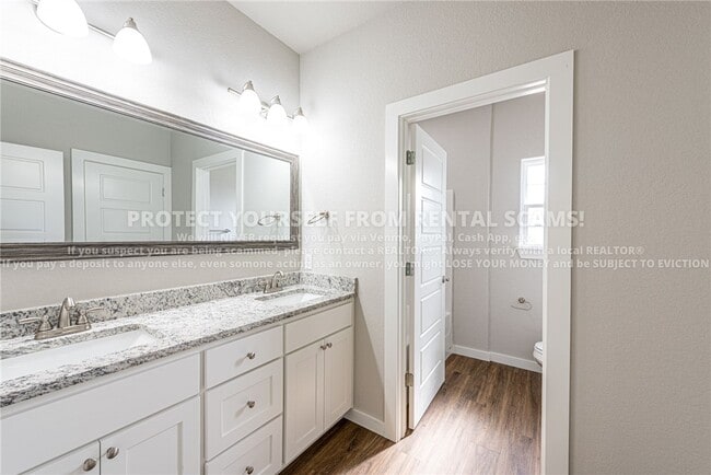 Building Photo - 3102 SW Garrison Ln