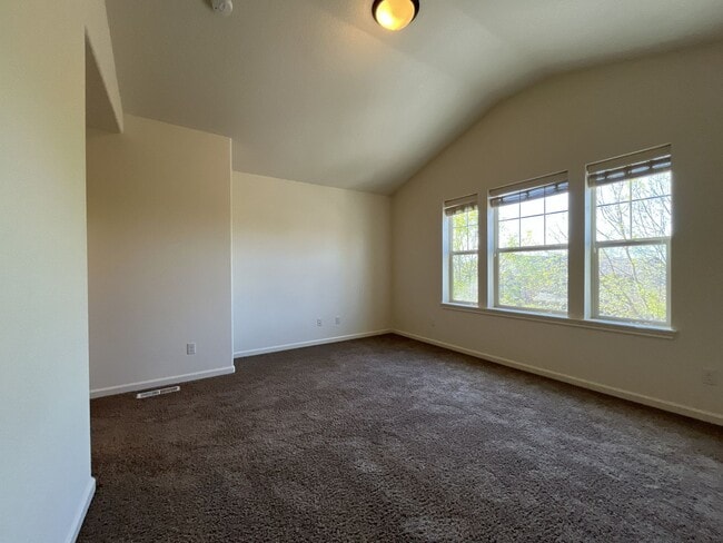 Building Photo - 3BD/3BA Bethany Home with Vaulted Ceilings, Stainless Appliances & Gas Fireplace