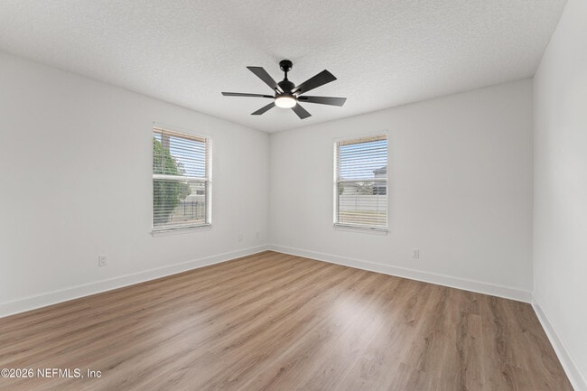 Building Photo - 15738 Northside Dr E