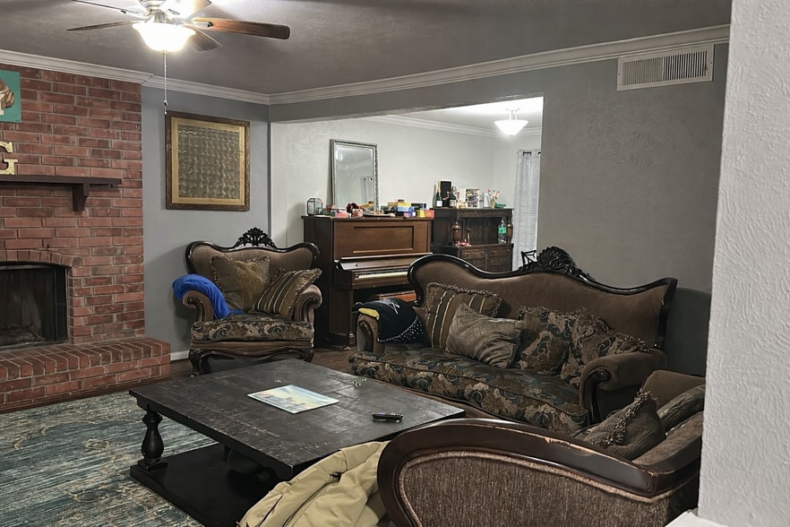 Building Photo - 5406 Fair Forest Dr