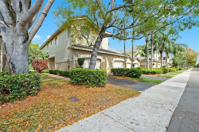 Building Photo - 2277 Pasadena Way