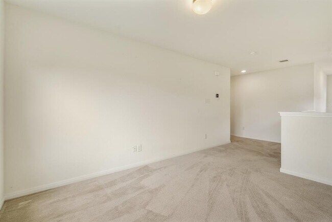 Building Photo - 7239 Mountain Prairie Dr