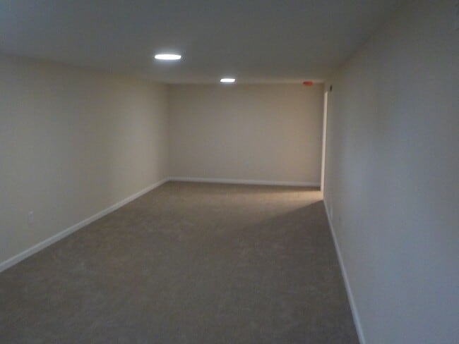 Building Photo - 1333 Fogarty Dr