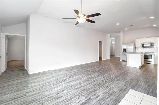 Building Photo - 5528 Ridge View Dr