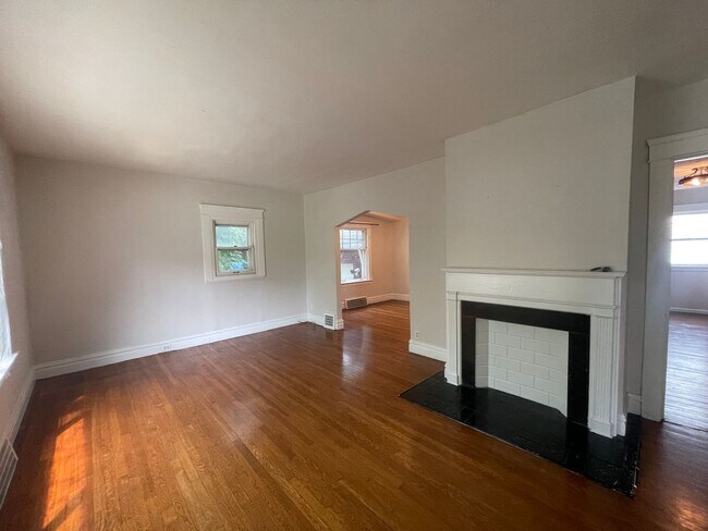 Building Photo - 1725 Compton Rd