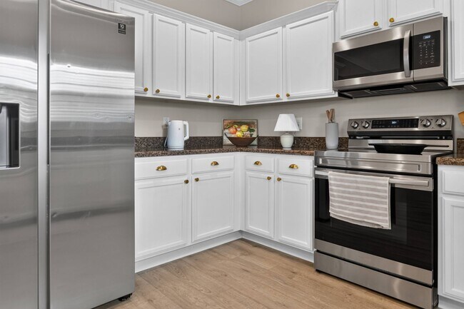 Building Photo - 1156 Meachem Dr