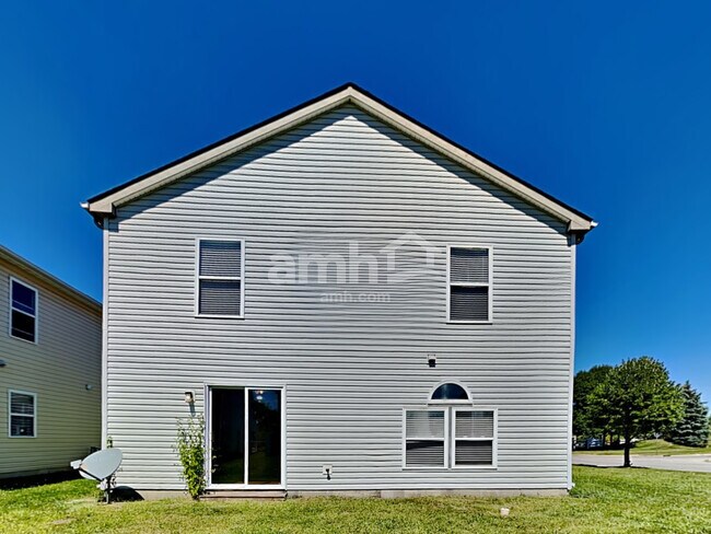 Building Photo - 5525 Village Grove Ln