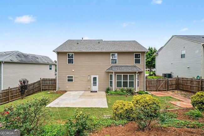 Building Photo - 348 Darbys Run Ct