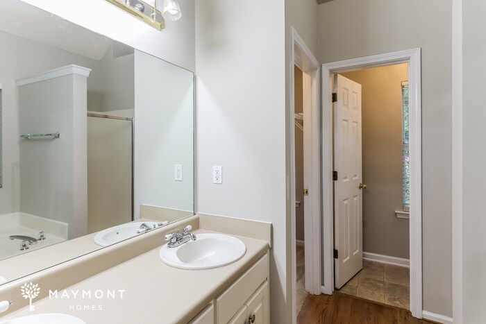 Building Photo - 425 Misty Brook Ct