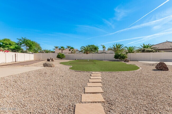 Building Photo - 14806 Luna Cir