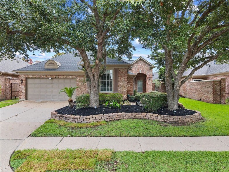 Building Photo - 1523 Orchard Park Dr