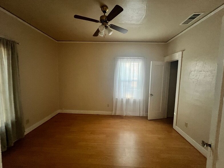 Building Photo - 314 S Arroyo Seco St