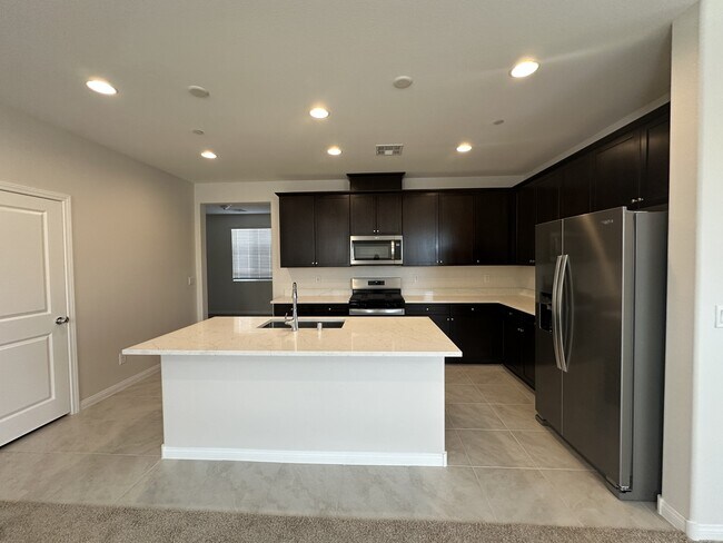 Building Photo - 91 Sonata Dawn Ave